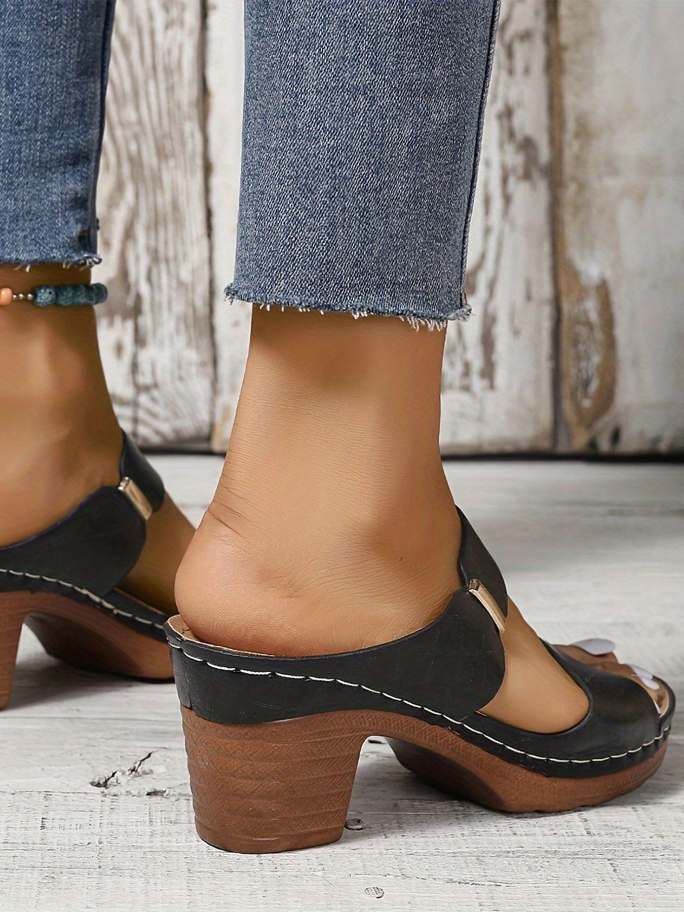 Open-Toe Chunky Heel Sandals